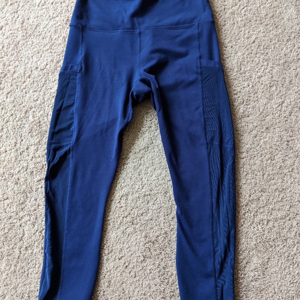 Fabletics 3/8th workout tights